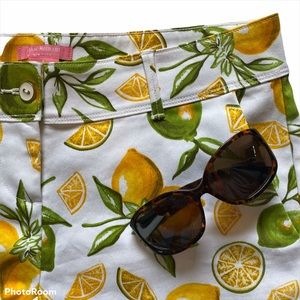 Isaac Mizrahi New York Tailored Short. Sz 8. NWT